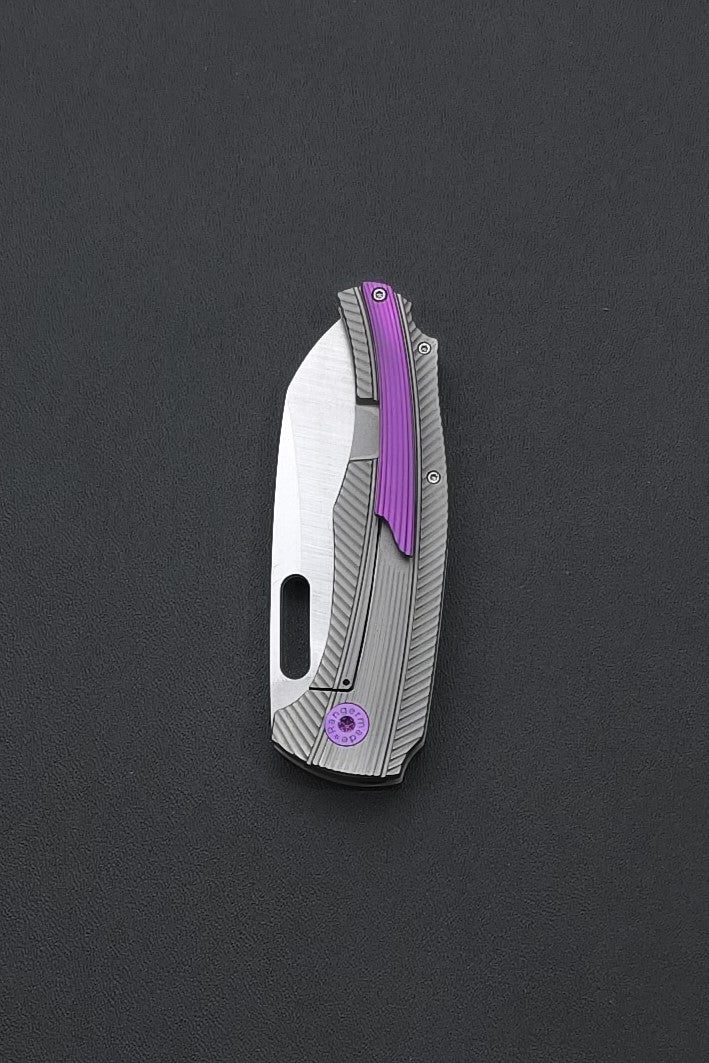 OBJ-1 Framelock Folder #010